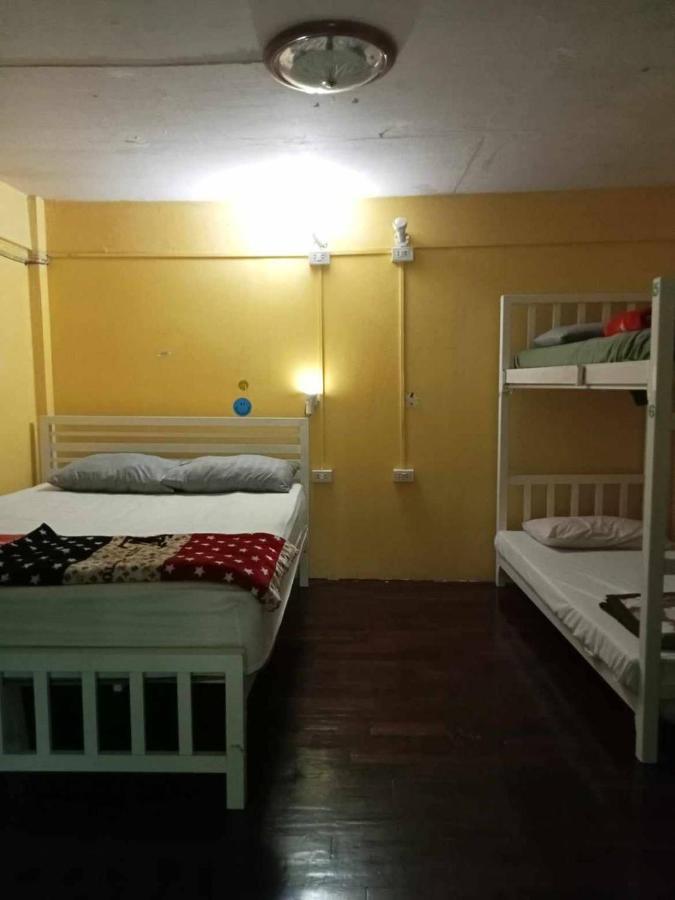 Smile Capsule Hostel Chiang Mai Buitenkant foto