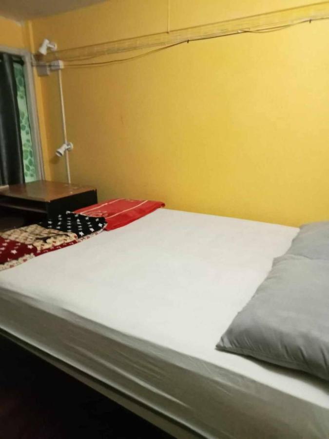 Smile Capsule Hostel Chiang Mai Buitenkant foto
