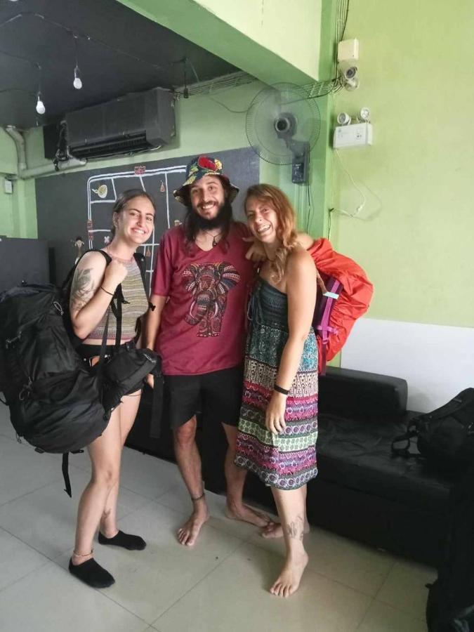 Smile Capsule Hostel Chiang Mai Buitenkant foto